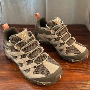 Merrell Alverston hiking boot shoe